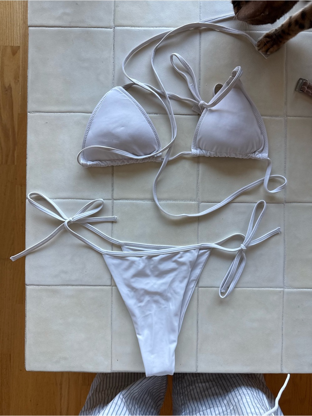 437 White Tie-Side Triangle Bikini Top & Bottom Set